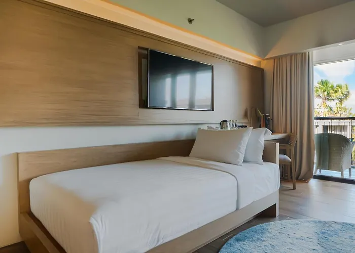 فندق Eastin Ashta 4*