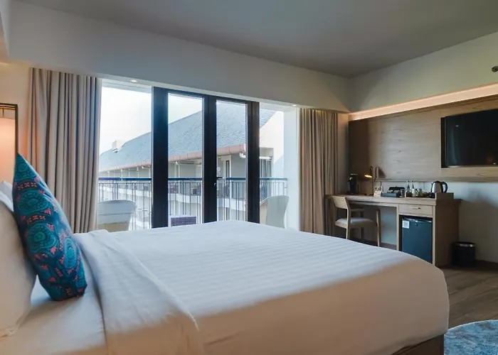 فندق Eastin Ashta