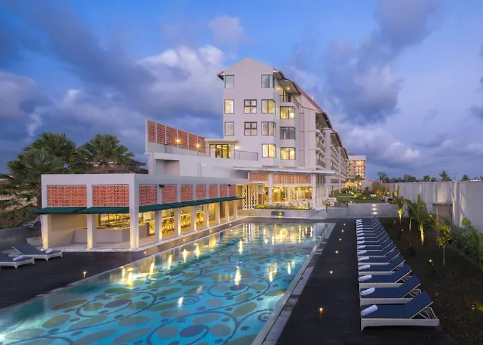 Hotel Eastin Ashta 4*