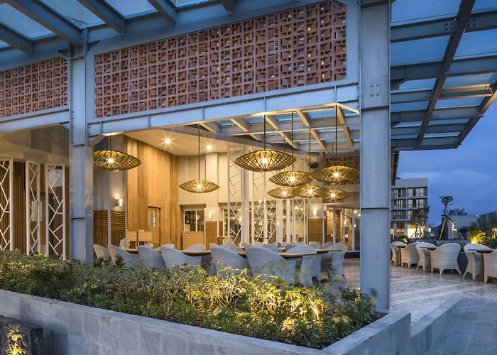 Eastin Ashta Hotel