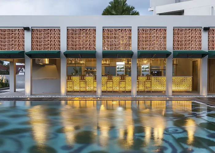 Eastin Ashta Hotel