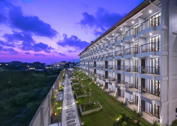 Eastin Ashta Hotel